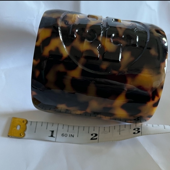 Tory Butch Tortoise Shell 🐢 Cuff - Picture 3 of 5